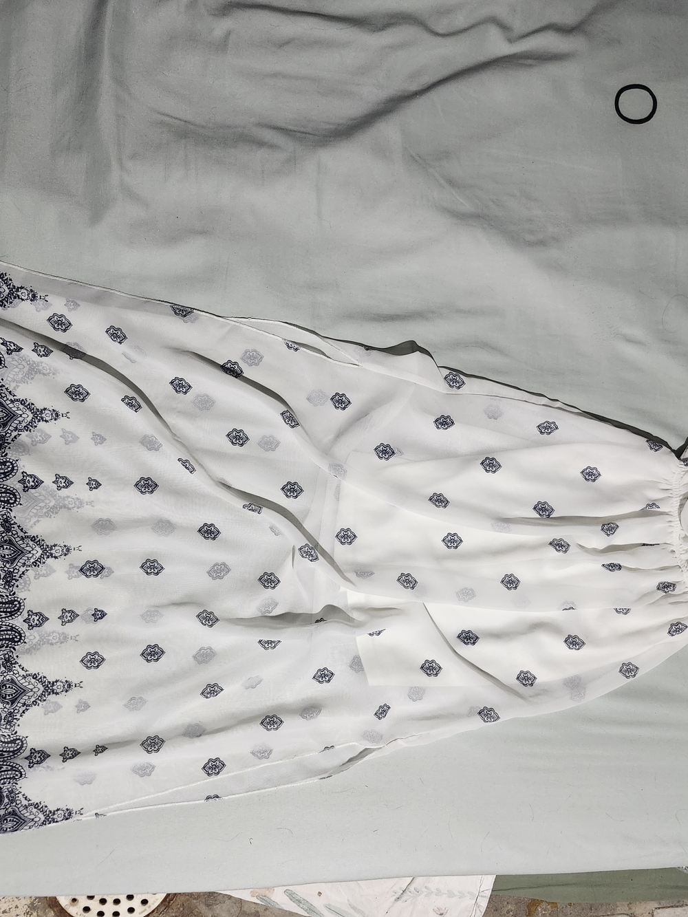 Rue21 White Maxi Dress with Navy Print - Picture 4 of 5